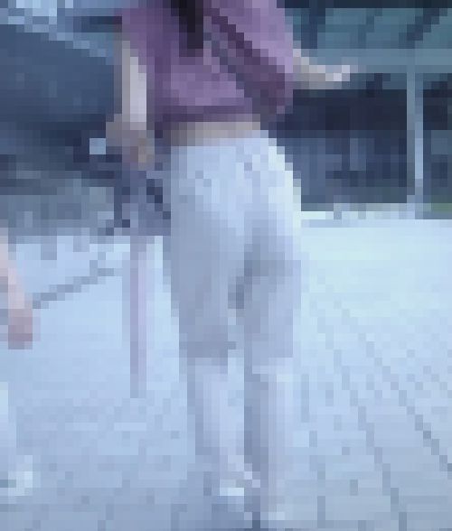 長身クビレスタイル抜群美女の食い込み美巨尻パンツがイヤらしい　サンプル画像2