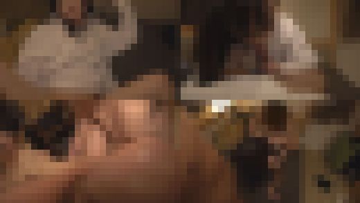 さくら(21)【立●館大飲みサー】ヤりながら追加ち●ぽを呼び出しまくる淫乱女　サンプル画像2