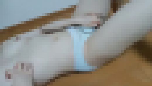 000e指とバイブでかき回して快感腰がくねって足が開いちゃう　サンプル画像2