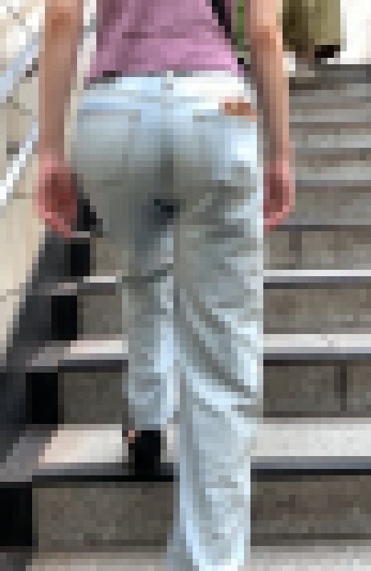 【OLシリーズ】デニムなのに小尻でめちゃくちゃ綺麗なヒップラインのOL【71】 サンプル画像3