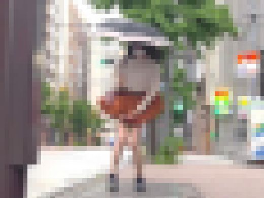 【女装】地下鉄通風口の強風でモンローパンチラ　サンプル画像2