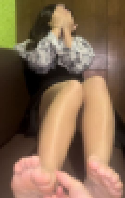 24.5cm美女、超絶激弱クサ足裏くすぐりで爆笑！4分29秒　サンプル画像2