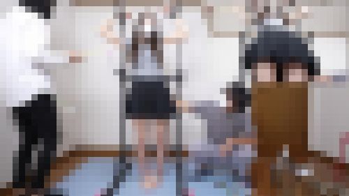 くすぐりの耐久性が強く途中途中で軽く反応するものの最後の快楽責めでイっちゃったお姉さん（完全オリジナル）　サンプル画像1