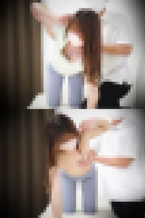 美人JDにセクハラストレッチ♡/美女のいやがる表情に大興奮♡【施術/美乳】　サンプル画像1