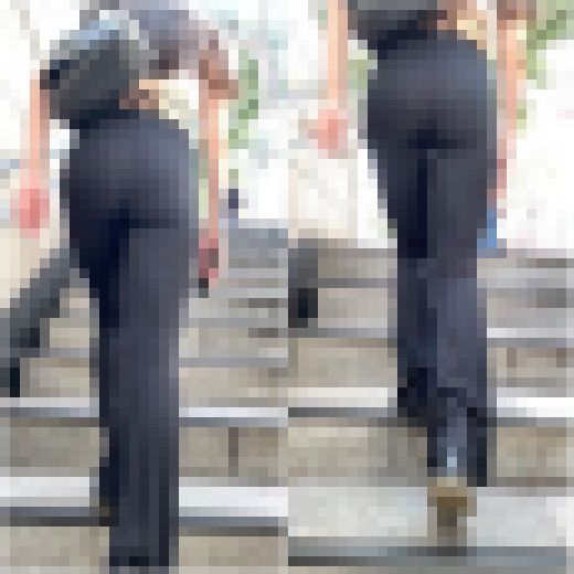 「超薄いブラックパンツ！極上スタイルの美女(1名)」　サンプル画像2