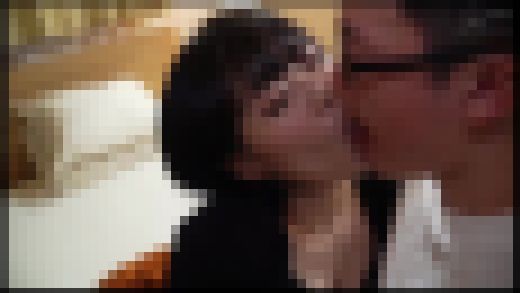 【マザー】夫が酔い潰れたスキに男を誘惑する巨乳痴女妻！ #005 SAN-038-05　サンプル画像1