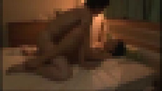 息子の反り返ったチ●コでイカされる性欲ババア 20人　Part 3　IQPA-056_3　サンプル画像3
