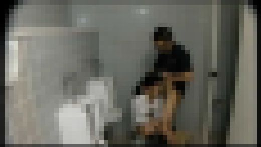 公衆●所　嫌がっているふりをして感じる即ハメ変態女子隠し撮り　Part 1　IQPA-061_1　サンプル画像1