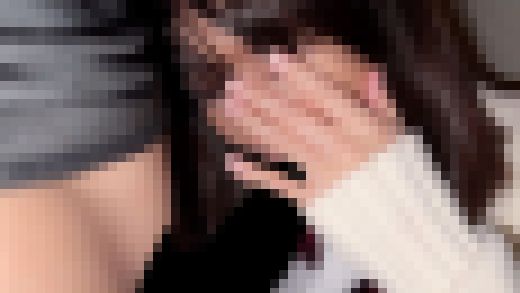 顔出し【個人撮影】幼さが残る割り切りオマ○コちゃんとの割り切り映像_おじさんにビビって怖がっているマ○コちゃんに種付け　サンプル画像2