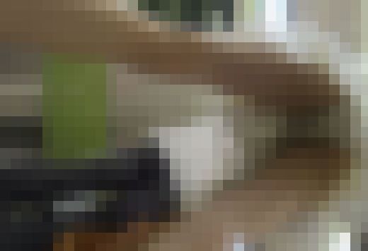 石〇さとみ似の極上お嬢様　美脚の奥を観察　４K版　サンプル画像3