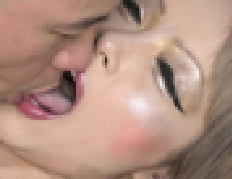 接写！キャンギャルと濃厚ベロチュー！ サンプル画像