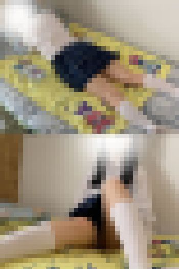 貧乏家庭の宿命。同級生の父が娘に挨拶と胸触り/鬼畜親父　サンプル画像1