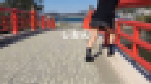 制服女学生と浜辺デートでパンチラしまくり!!!!!　サンプル画像1