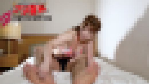淫乱チャレンジ!レイナちんぐり返し&顔面騎乗でM男全身くすぐり サンプル画像1