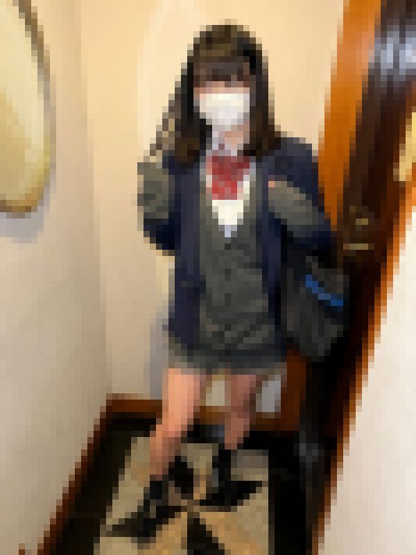 顔出し【個人撮影】身バレとか撮られるの嫌そうな感じのミニスカちゃん_プラス30Kでハメ撮りさせてくれました。 サンプル画像