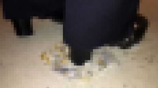 パンプスで寿司踏み潰し1　サンプル画像3