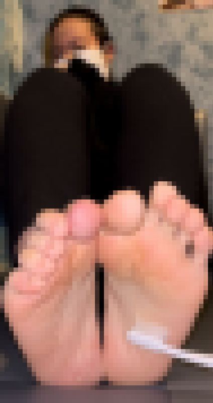 23.5cm超激弱足裏くすぐり4分49秒　サンプル画像1