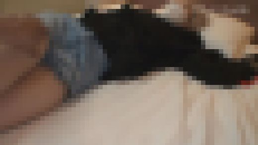 こちょこちょ族　グラドル級の同人モデルは金髪超敏感娘　すず　21歳　私服編　サンプル画像3