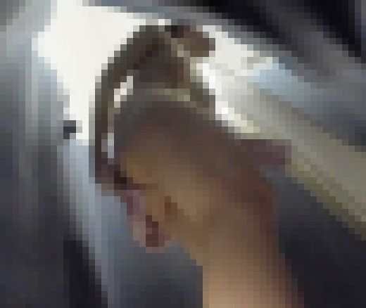 カワイイJDの乳首ポロン二連発 in 試着室　サンプル画像1