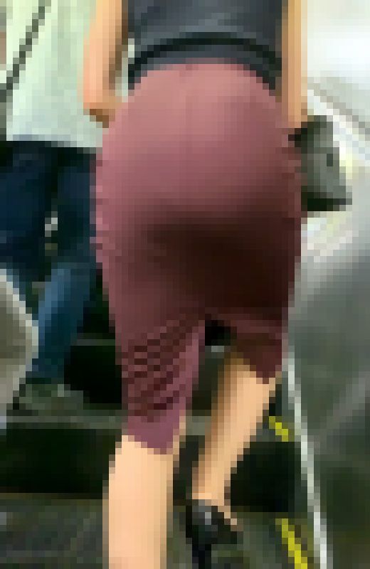 【OLシリーズ】スタイル抜群の超美尻のエロい淫乱OLのエロ尻を凝視【161】 サンプル画像2