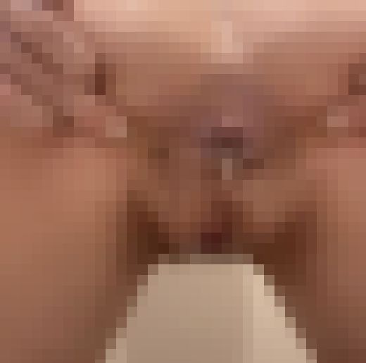 小便お漏らし　肛門に詰められた豆とザーメン放出　サンプル画像2