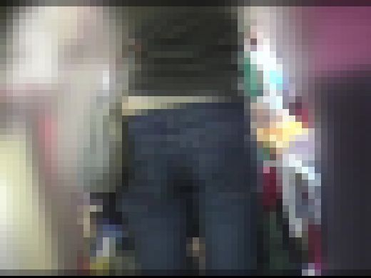 【実録出版】街撮 #082 EST-009-10　サンプル画像1