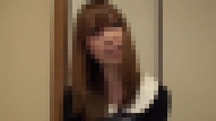 色白美乳の22歳女子大生がピストンされて「気持ち良い」を連発して悶える サンプル画像