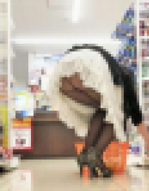 [955]奥さんのパンスト[黒・グレイ]　サンプル画像2