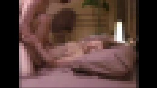 不倫現場隠し撮り　夢中でしゃぶるウチの妻を初めて見た　Part 2 IQPA-145-2　サンプル画像3