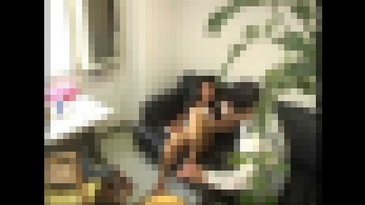 エロ店長に捕まった万引き奥さん　弱みに付け込まれた都合のいい人妻たちの記録映像　Part 1 IQPA-151-1　サンプル画像2