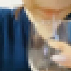 【口/唇/舌/唾/フェチ】素敵なお姉様がコップに唾たらし サンプル画像