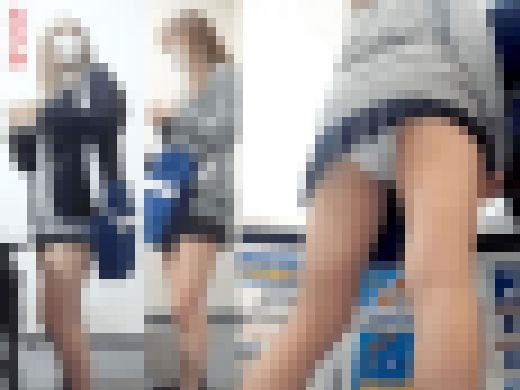 【予備校内隠し鳥さやか/えりか編】黒髪or金髪/陽キャ女子を過去最長録画　サンプル画像1