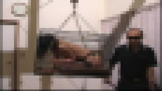 人妻密室監●鞭・蝋燭責め アナル異物責め　Part 2　サンプル画像2