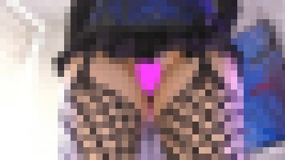 【ローアングルプライベート撮り】フリフリミニ＆ハイレグTバック サンプル画像