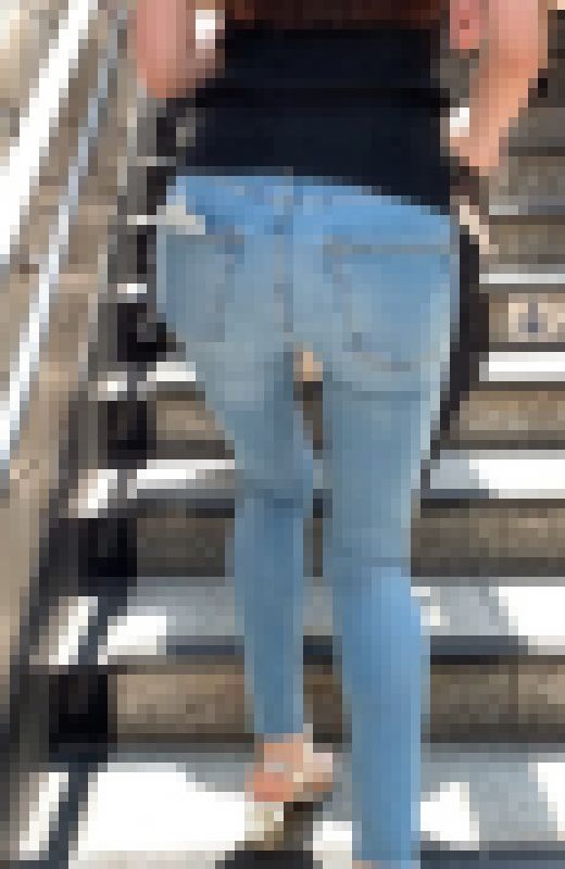 【OLシリーズ】ｷﾀ━(ﾟ∀ﾟ)━!!ガチ美人エロ美尻のスキニーデニムのボイン！【192】　サンプル画像1