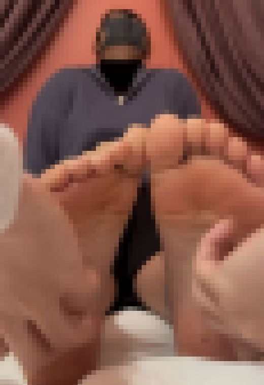 清楚系美女25.5cm弱足裏くすぐり！4分15秒　サンプル画像2