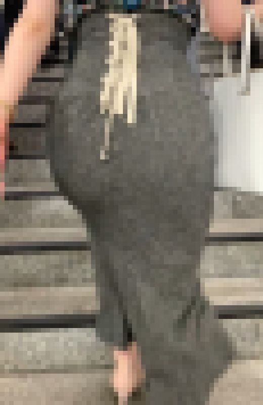 【OLシリーズ】スタイル抜群でエロくてぷっくらしたエロいお尻を見せびらかす【201】　サンプル画像3