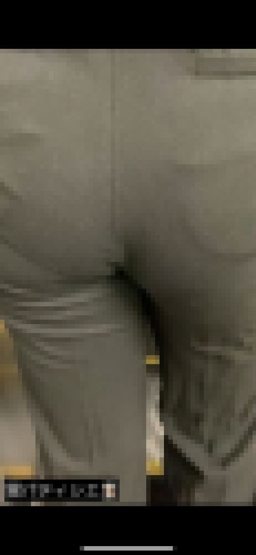 【着衣尻27】20代オフィスカジュアル　サンプル画像1