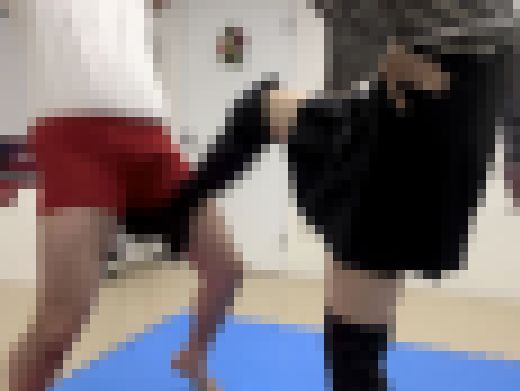 高身長キャバ嬢　『ザ◦男女対決　勝つのはどっち』　サンプル画像1