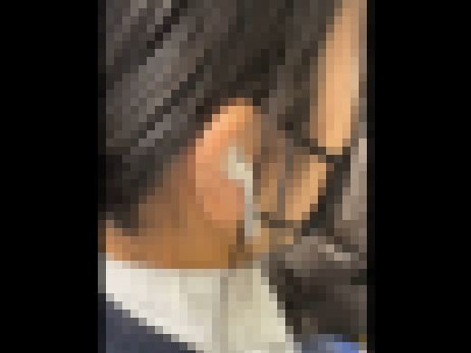 素人痴漢日記１１８TRAIN目★イヤホンで音楽を聴きながら電車を待つ女子の生態　サンプル画像1