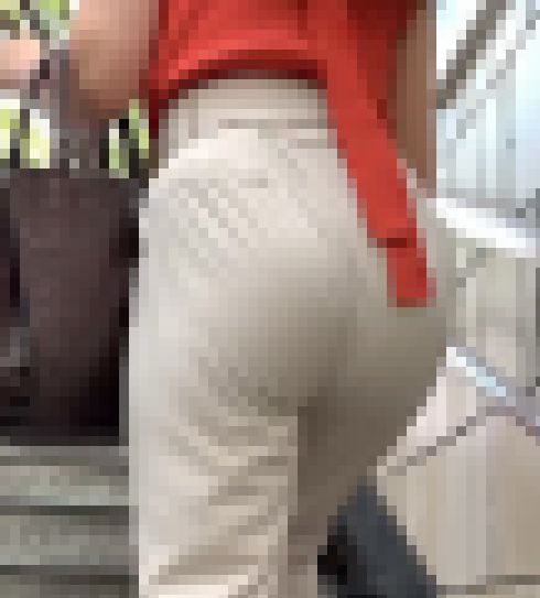 「迫力ある膨らみ！肉質、フォルムも素晴らしい美巨尻お姉さん(1名)」 サンプル画像