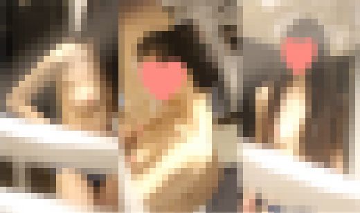 オ◯ンコ見えた⁉お洒落なS級美女、スレンダーEカップが魅せる裸の私生活　サンプル画像2