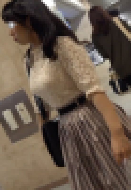 巨峰メロン乳な爆乳美女 サンプル画像
