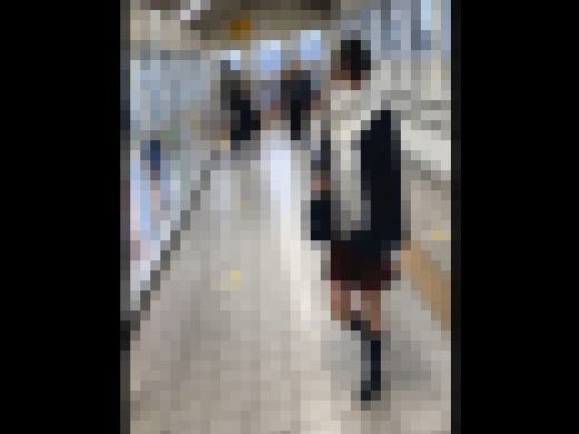 素人痴漢日記１２０TRAIN目★白のヘッドフォンが良く似合う女子の生態　サンプル画像3