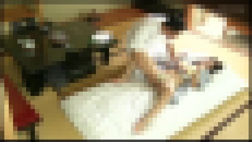 【ブリット】指圧師に際どいところを集中刺激された美人妻の結末! #009 EQ-344-09 サンプル画像2