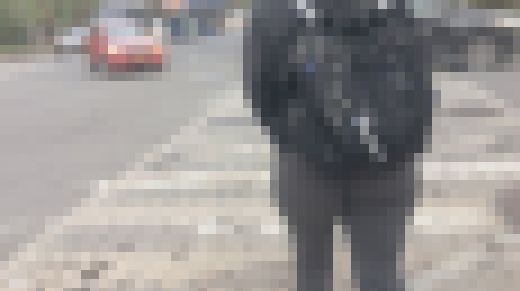 むにゅむにゅ横広巨尻、透けるトレパンの赤いパンツにオラもう我慢できねえ！　サンプル画像1