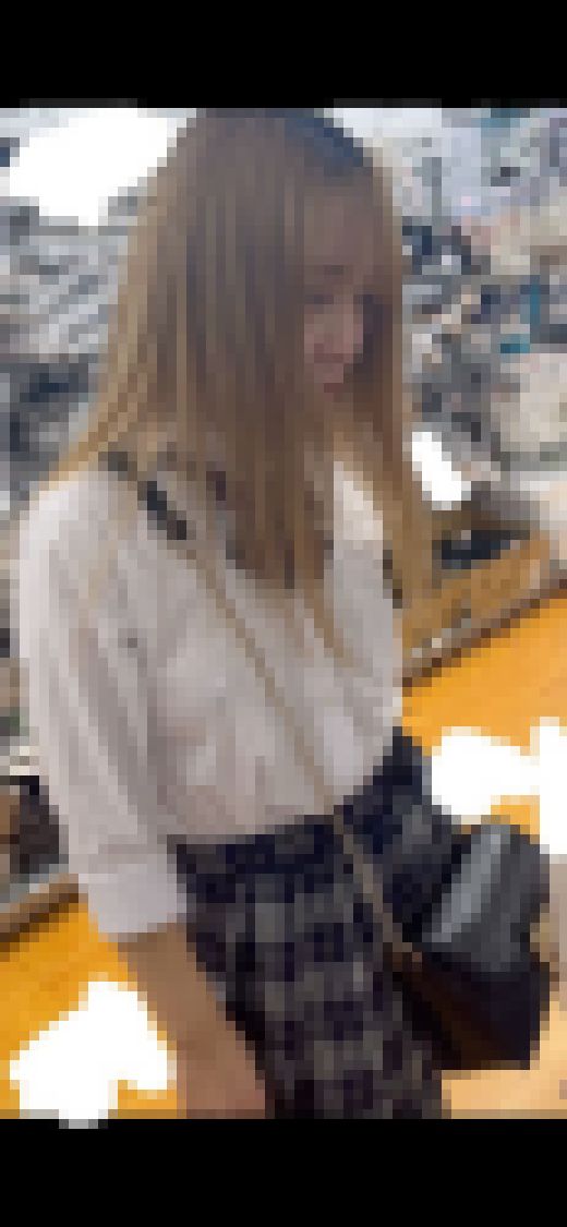 vol.82 (ノーブラお触り、ゼロ距離くぱぁアリ) 激カワノーブラ白チェギャルKを逆さ撮りからのトイレでいじくり回し　サンプル画像2