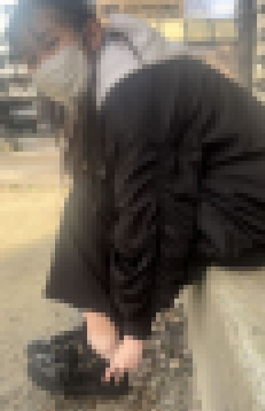 口リ系美女、25cm超絶激弱足裏くすぐり!4分39秒 サンプル画像1