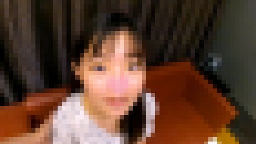 【素人個撮】激無垢18歳！日焼け跡がくっきり残るP活初心者に生ハメ大量中出し！！　サンプル画像1