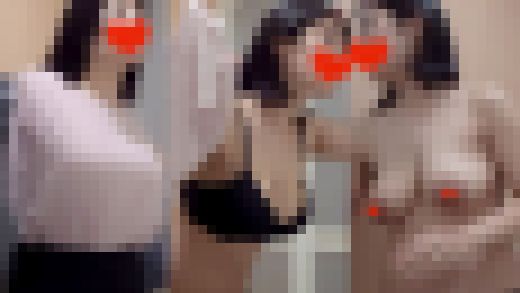 【民泊着替え】パツパツシャツの超爆乳スーツ美女/シャワオナのスレンダー美女!!合計2名♡210人目-211人目　サンプル画像2